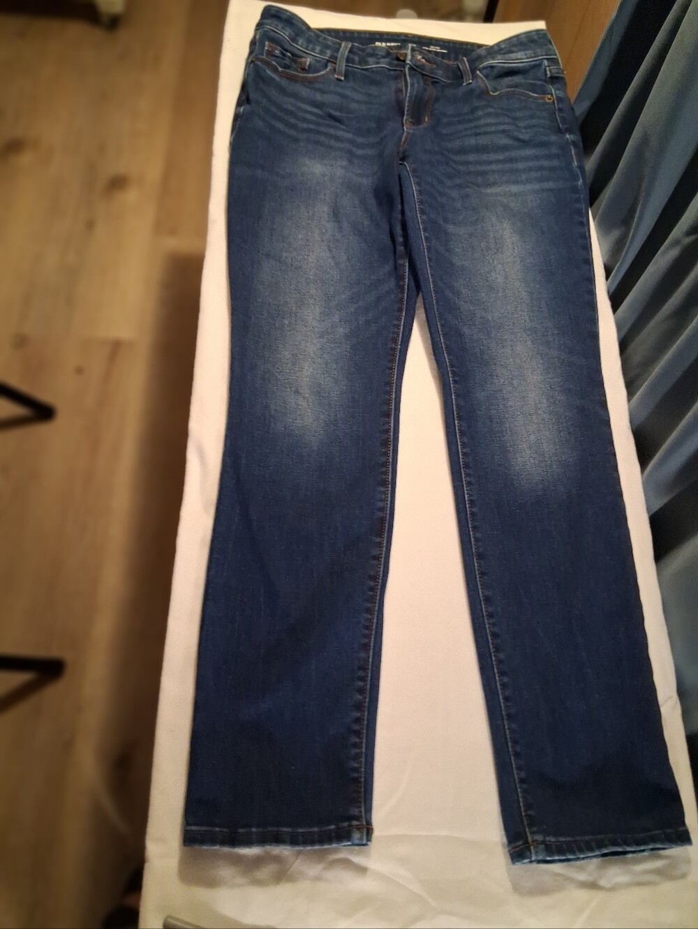 BOGO On DENIM-OLD NAVY Mid-Rise Pop Icon Skinny Women's Blue Denim Jeans